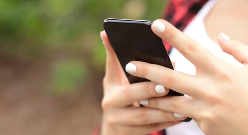 Most derült csak ki, mit művelnek a magyarok az interneten, amikor senki sem látja az okostelefonjuk képernyőjét