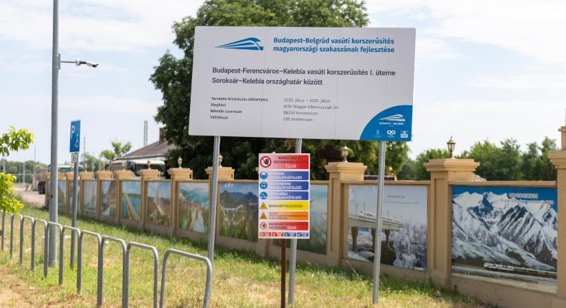 Hadházy Ákos: Biztosító berendezés nélkül indul majd a forgalom a kelebiai kínai „szupervasúton”, ködben 40 kilométer per órás sebesség lesz a megengedett