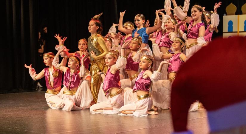 Színvonalas gálával zárta az évet a Szan-Dia