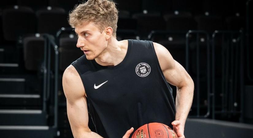 Csapata legeredményesebb játékosa volt a szegedi kosaras a Bundesligában