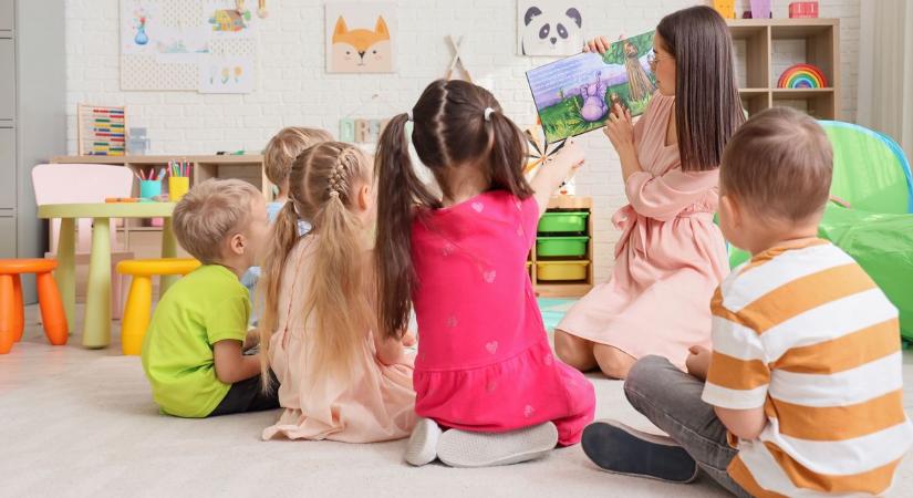 Mesés délután a Rácalmási Művelődési Házban – ingyenes program gyerekeknek