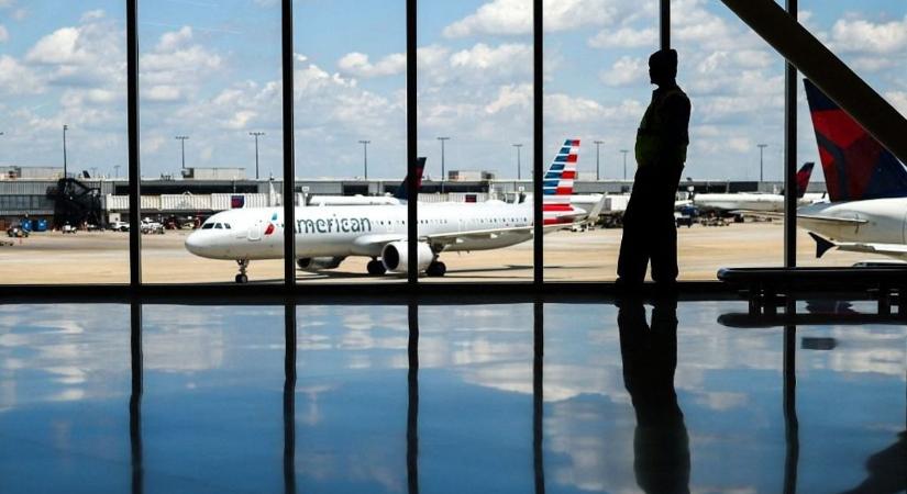 Lövöldözés történt a világ legforgalmasabb repterén: visszaeső bűnöző ragadott fegyvert