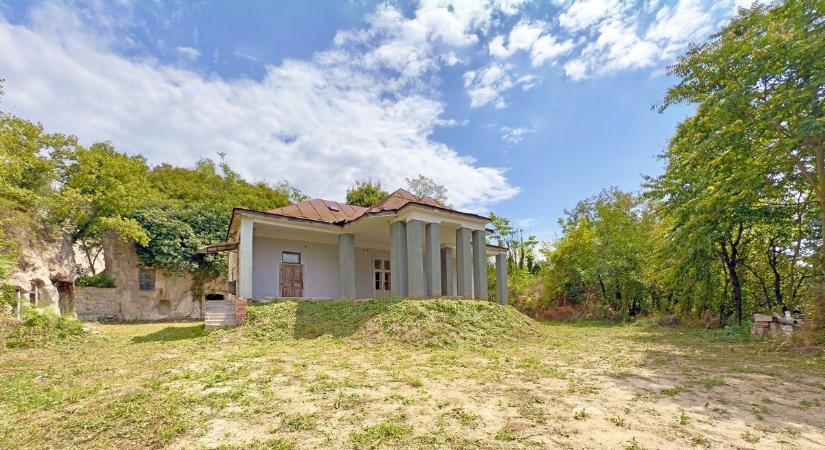 Álomhely vagy kihagyhatatlan lehetőség? – mesebeli épület hatalmas pincerendszerrel Egerben