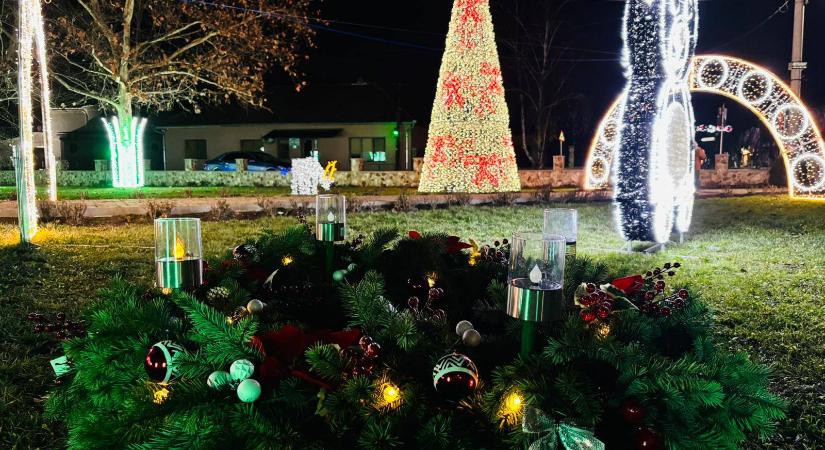 Meghitt adventi pillanatokat éltek meg Szilágynagyfaluban