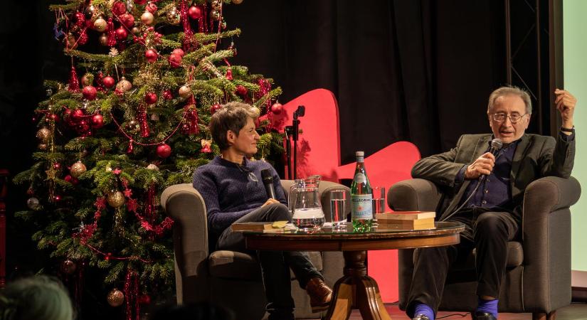 A műfordító, aki költőként is kiváló