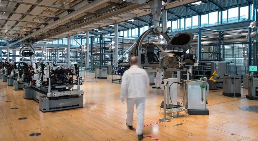 Európában bezárt gyárak: óriási üzleti lehetőség Magyarországnak – nagy német multi segíti az ideköltözésüket