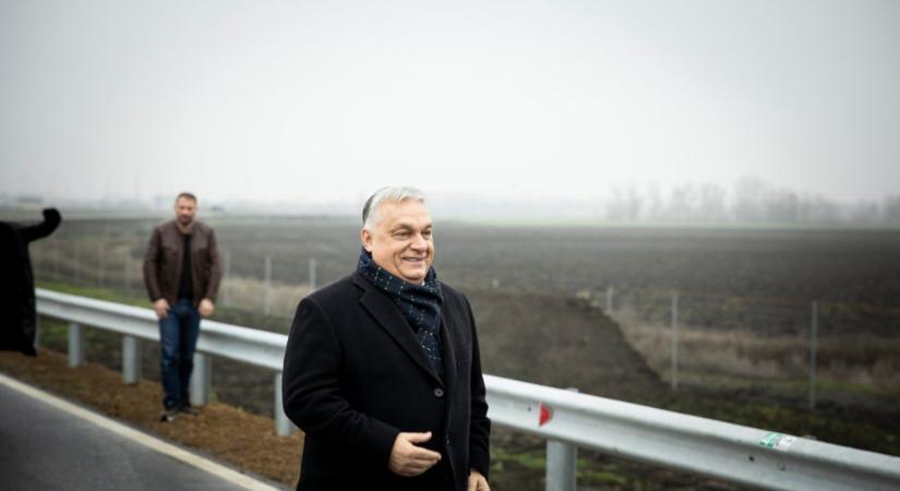 Átadták az M4 autóút Törökszentmiklós és Kisújszállás közötti szakaszát