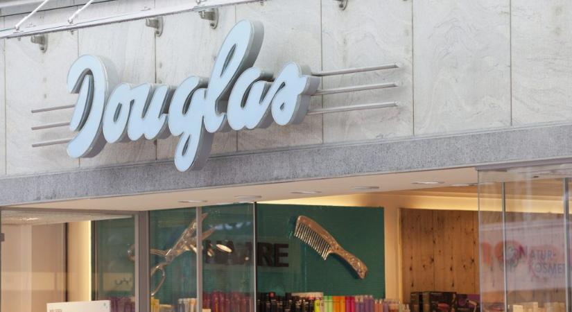 Eljárást indított a GVH a Douglas parfümériával szemben