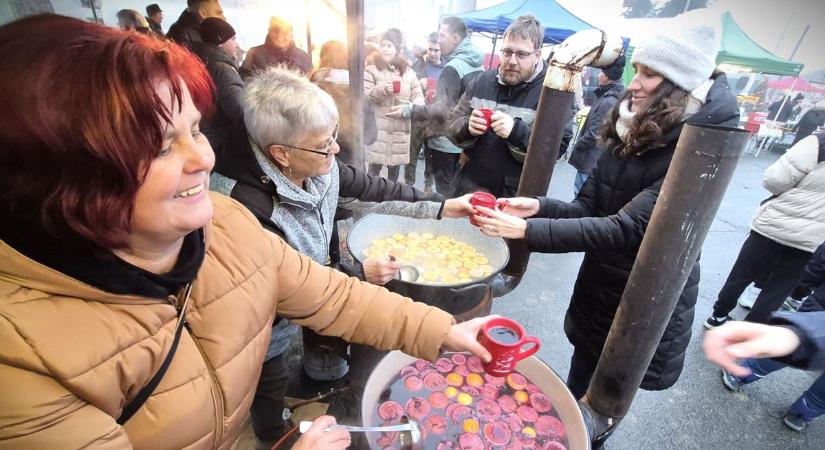 Fél Zala kíváncsi volt az olajos település mesebeli karácsonyi udvarára (galéria, videó)