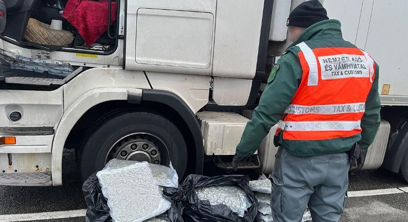 Ki ne lenne feszült 40 kilónyi drogszállítás közben? Nagy fogás Zalában!