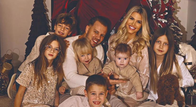 Vasvári Vivienéknél is a Grincs a menő - édes fotó látott napvilágot a gyerekekről