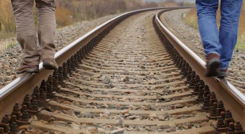 TRAGÉDIA: Elgázolt egy embert az Érsekújvár felé tartó gyorsvonat Réténél