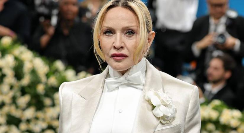 A 67 éves Madonna smink nélkül pózolt: ritka alkalmakkor oszt meg magáról ilyen képet