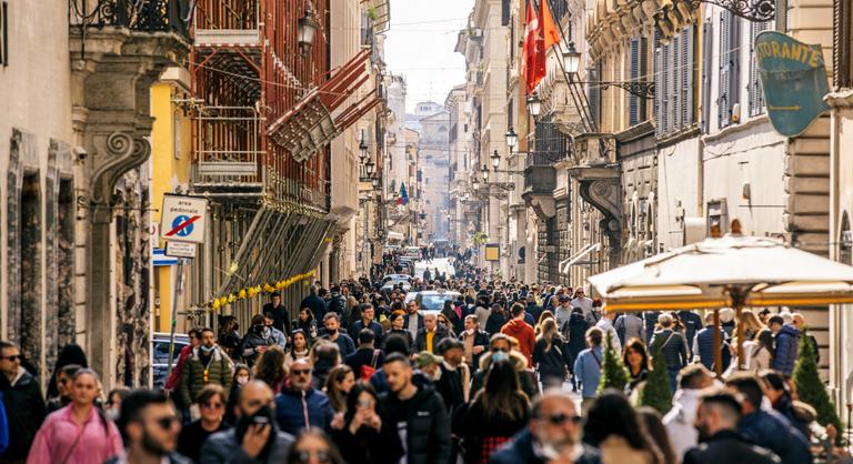 Rémisztő adat, a társadalom csaknem egyharmada elfogadná az autoriter rendszert
