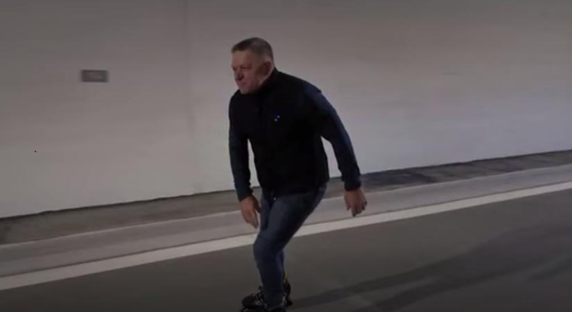 Átgörkorcsolyázott a frissen átadott Višňové-alagúton Robert Fico – videóval