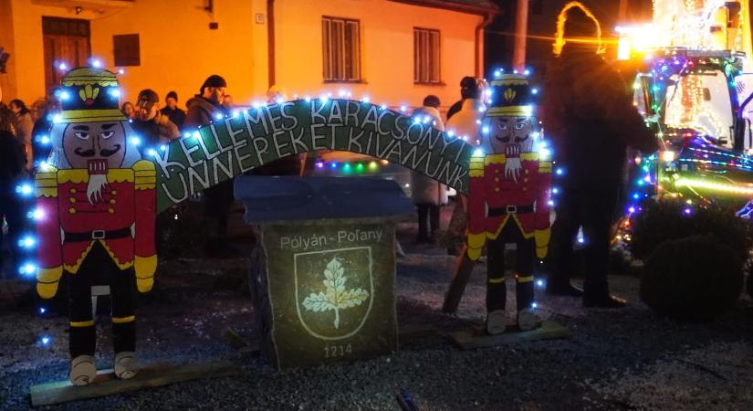 Ünnepi fények és közösségi élmény Pólyánban