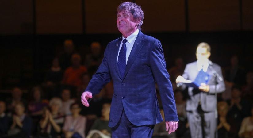 Egy hosszú és sikeres pályafutás állomásai - Kitüntetésben részesült Varga Jenő