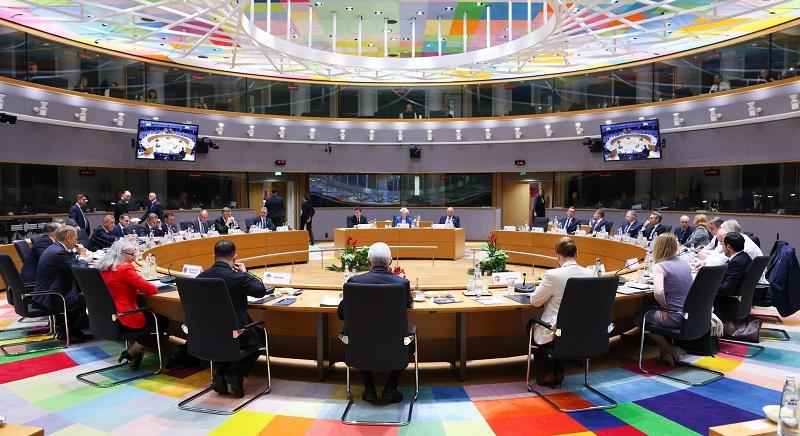 Újabb félévvel meghosszabbították az Oroszország elleni gazdasági szankciókat