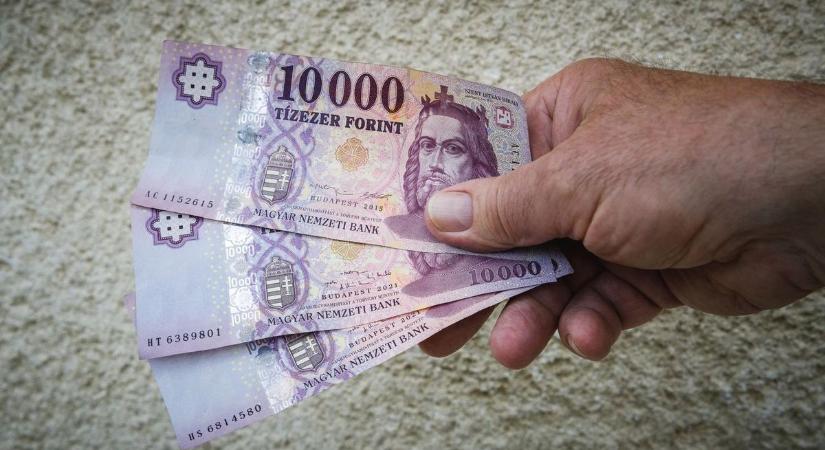 Váratlan pénz a számládon: a decemberi családi pótlék duplán érkezik