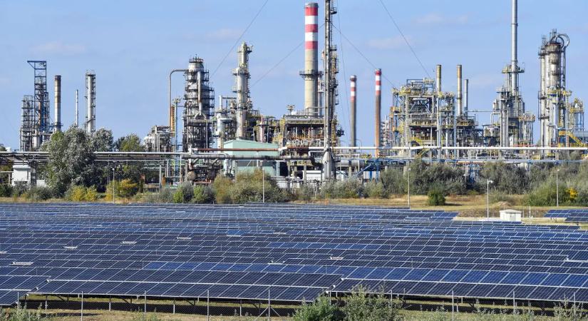 "Rezsicsökkentés 2.0" Czepek Gábor a lakossági napelemes energiatároló programról