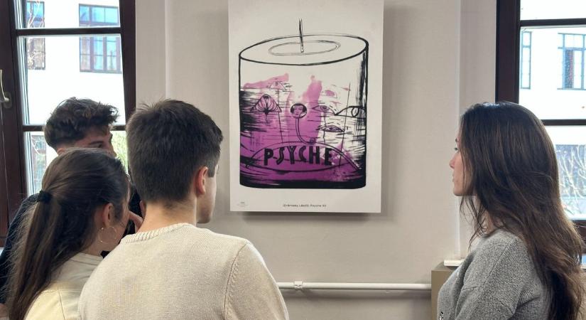 Nem csak tananyag: kortárs művészet költözött a pécsi diákok mindennapjaiba