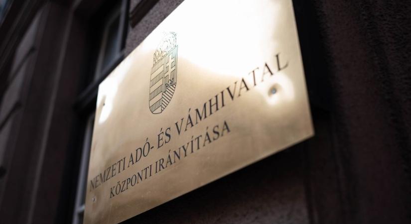 NAV: emelkedik az alanyi adómentesség értékhatára