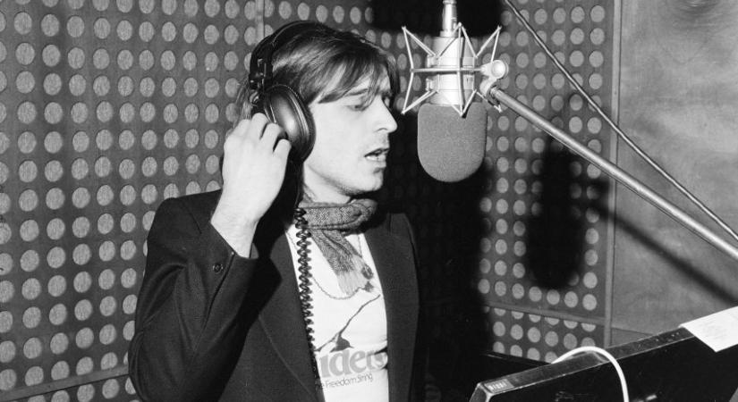 A Piramis a hetvenes évekbeli dalaival az akkori tizenévesek vágyait fejezte ki