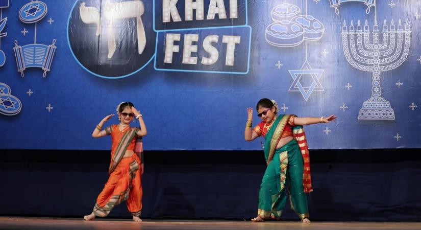 “Indiában zsidó közösségem nem félelemmel, hanem az odatartozás érzésével ünnepli a hanukát”