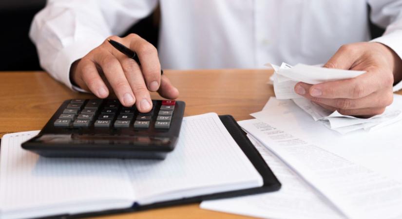 NAV: 2026-ban számos könnyítés jön a kisvállalkozóknak