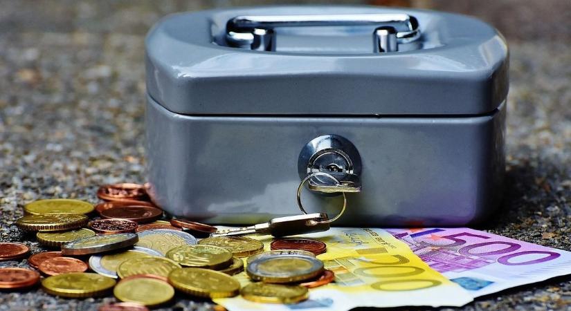 Nocsak: a balosok kedvenc mutatója alapján Lengyelország „szegényedett”, Magyarország feljebb lépett