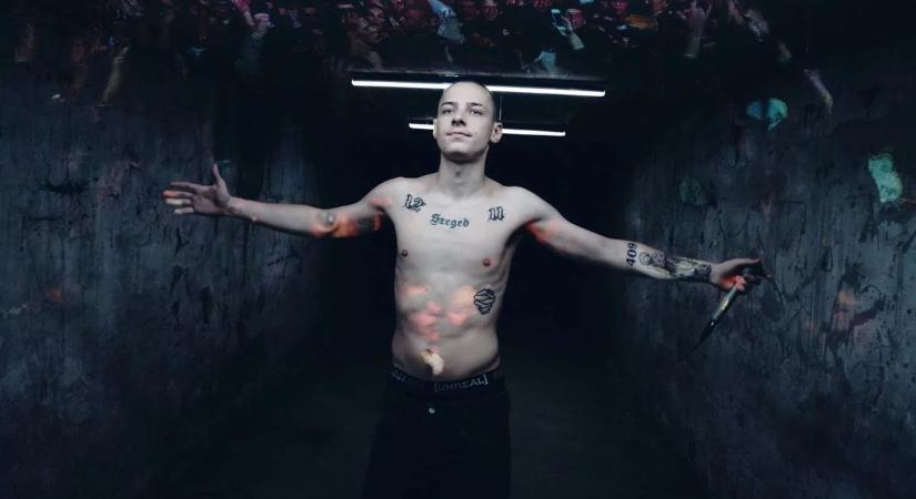 Szívtatok ma rendesen? – úgy népszerűsíti a füvezést a magyar rapper, hogy neki is meggyűlt a baja a drogokkal