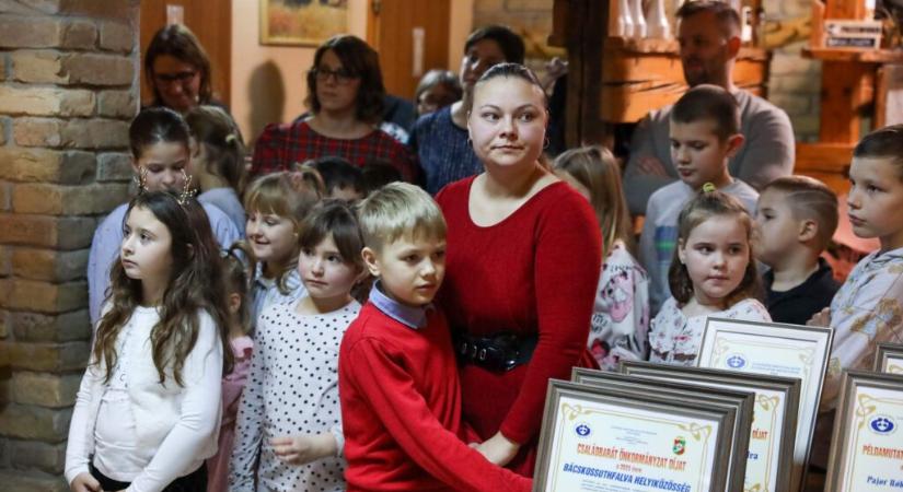 Bácskossuthfalva kapta idén a VANCSESZ Családbarát Önkormányzat díját
