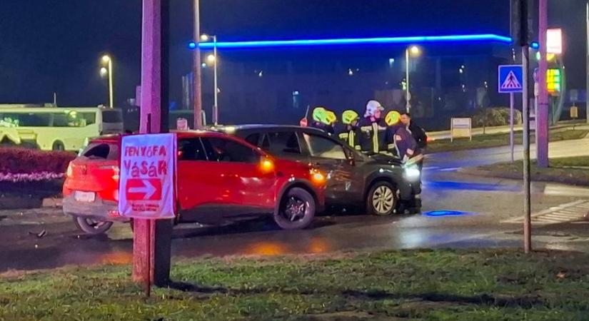 Valószínűleg rosszul lett a sofőr, aki a brutális balesetet okozta Szekszárdon