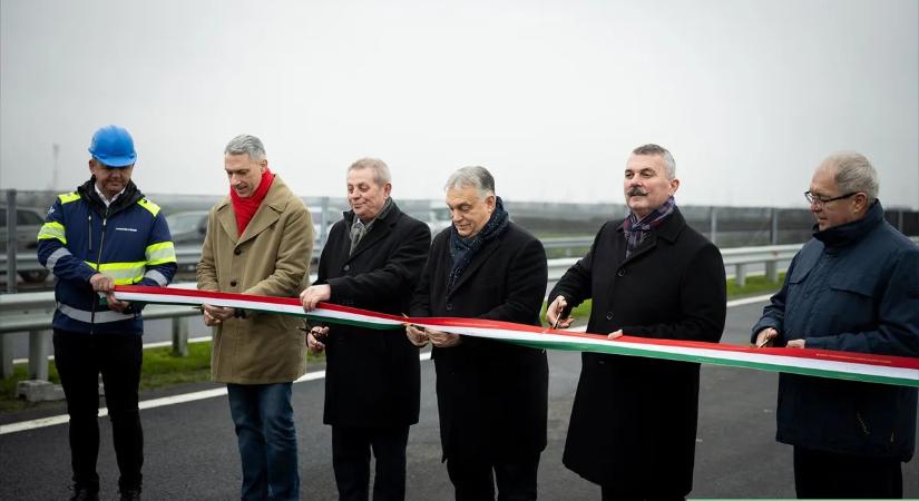 Úton állók hada várta Orbán Viktort, erre a reakcióra senki nem számított!