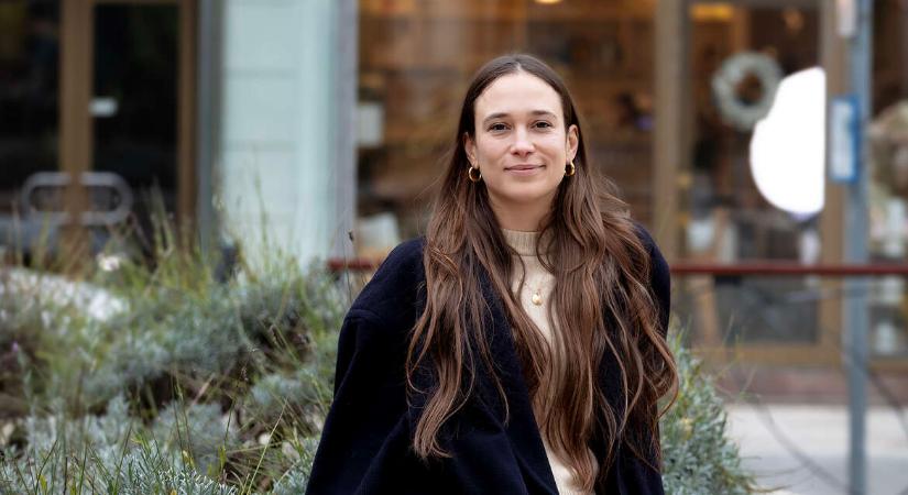 Történetek a porcukor alatt: milyenek voltak a békeidők karácsonyai? – Beszélgetés Morcsányi Elza író-sétavezetővel