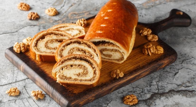 Ettől a titkos hozzávalótól nem reped meg a bejgli teteje: ha így sütöd idén karácsonykor, tökéletes lesz a végeredmény