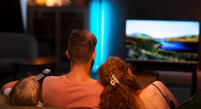 Megszűnik tíz tévécsatorna Magyarországon