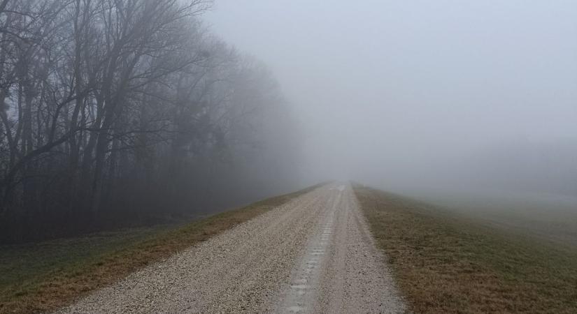 Délnyugat felől eső érkezik