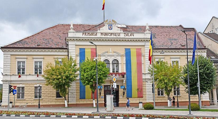 Végre elkészült az első kínai út Romániában, mégis áll a bál