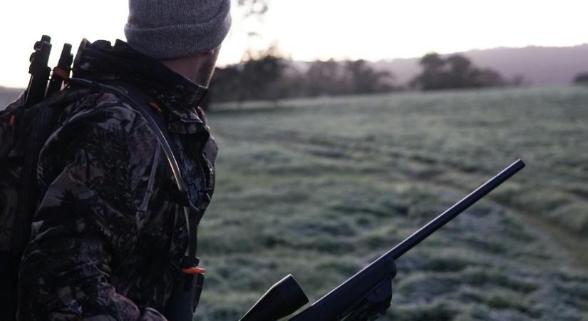 TEK-akció Nyírlugosnál: orvvadász lőtt a mezőőrökre