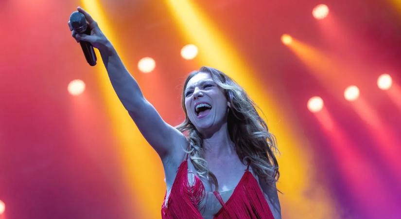 Rúzsa Magdi szexi képek: bombaformában a háromgyermekes édesanya