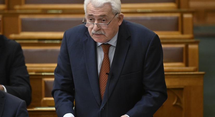 Hahó, nyugdíjasok! Már az Államkincstár is kongatja a vészharangot a tiszás adók miatt