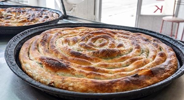 „A Novi Pazar-i tüntetés csak a pita és a burek eladásának tett jót”