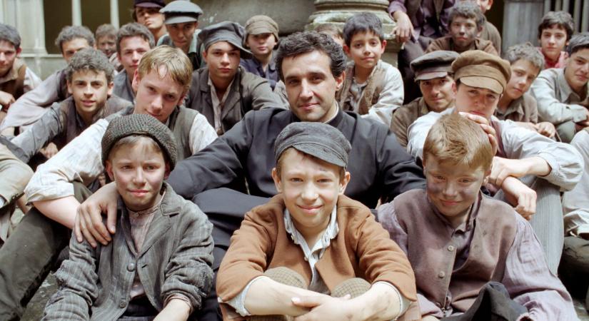 Lélekemelő ünnepi műsorok az egész családnak karácsonykor esténként a Dunán