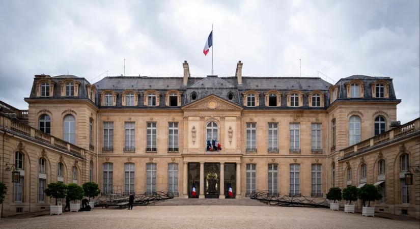 A kincstárnok, a vintedező ószeres és a Louvre egyik teremőre lopott a francia elnöki palotából