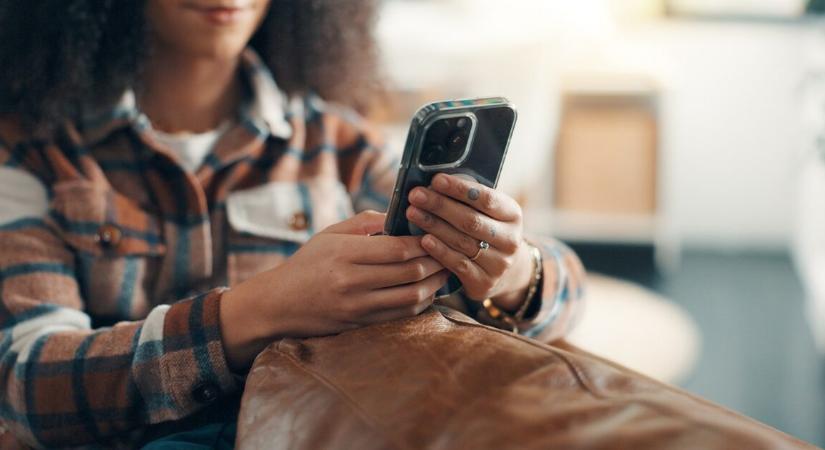 Komoly vita tört ki egy telefonvásárlásból, a menyasszony nem várt karácsonyig