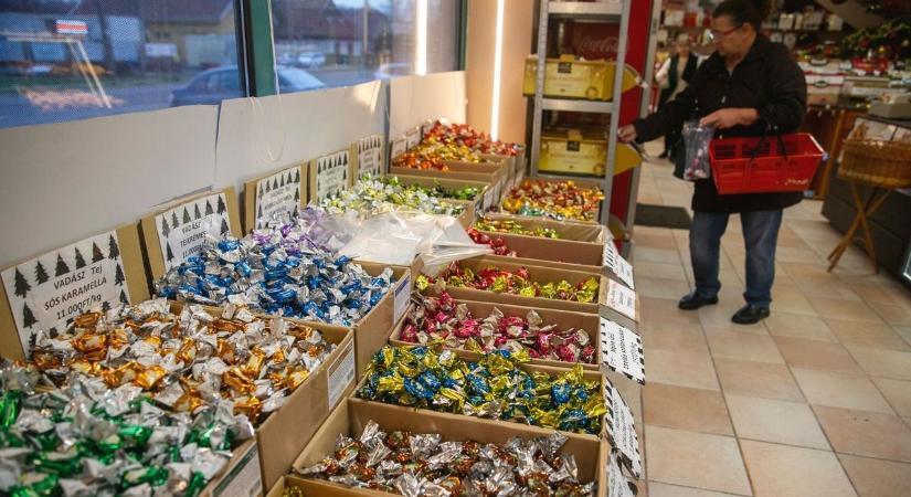 Körbejártuk a boltokat, ennyiből jön ki idén a jászkunsági karácsony