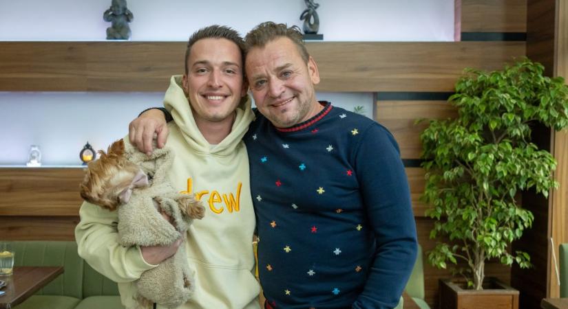 Kiderült az internetezőknek, hogy Mészáros Árpád Zsolt fia, Bende is jól énekel, miután megosztott egy videót erről