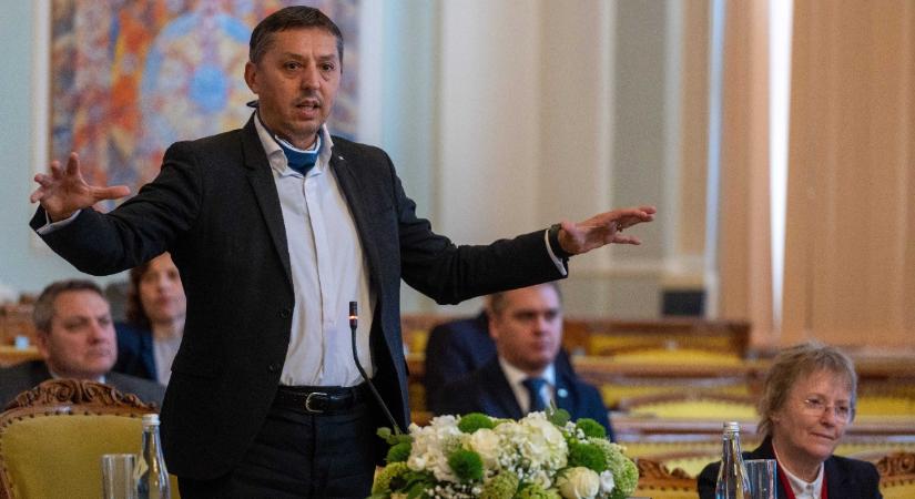 Lemondott a román oktatási miniszter