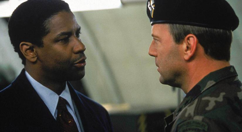 Denzel Washington politikai thrillerje Bruce Willisszel hátborzongatóan aktuális